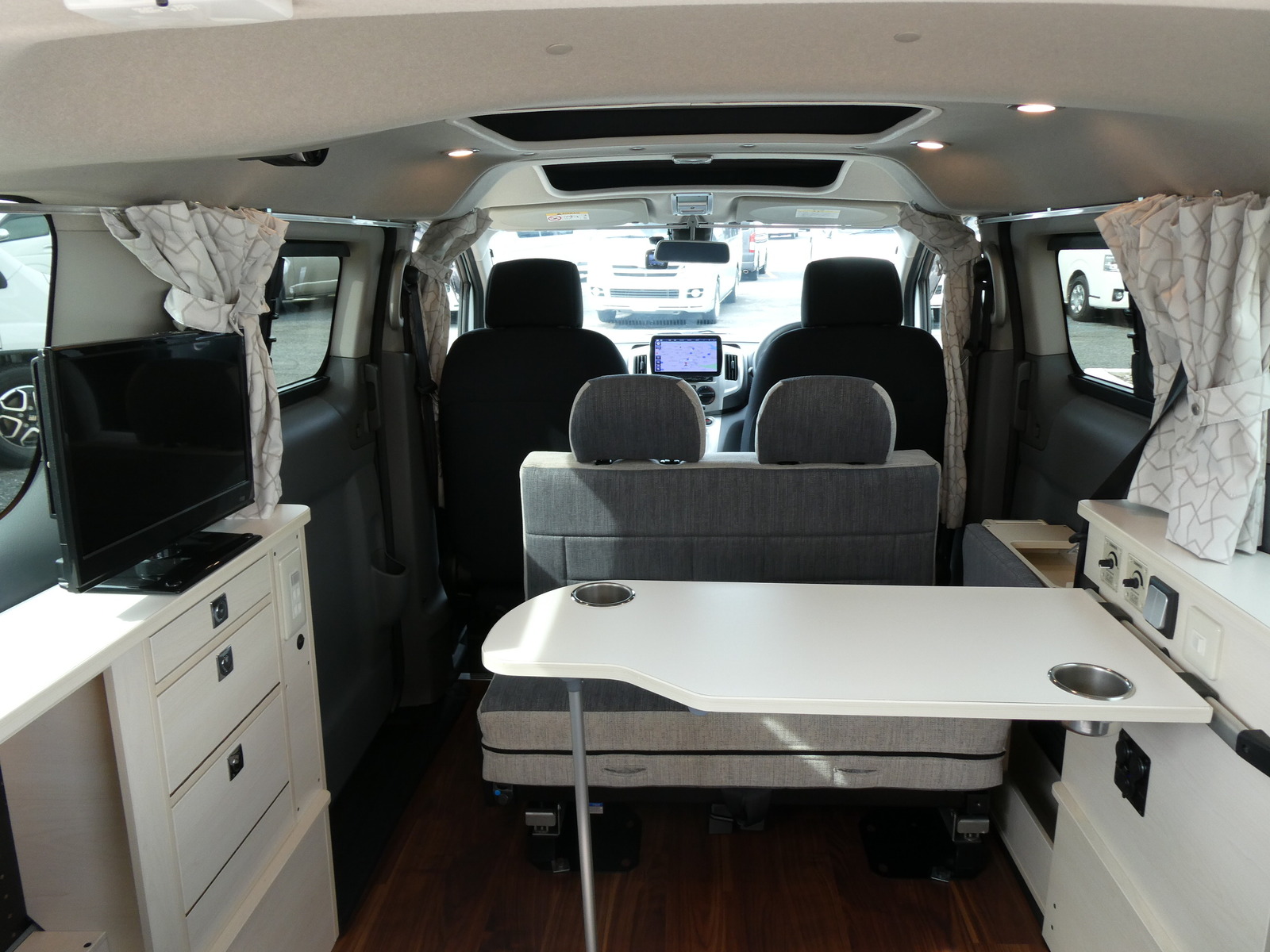 キャンピングカーバンコン