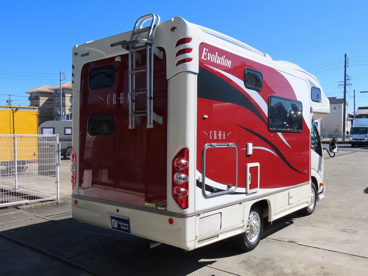 キャンピングカーキャブコン