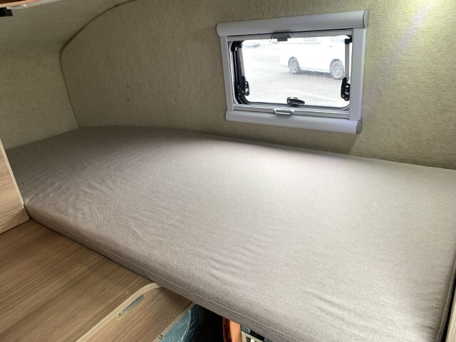 キャンピングカーキャブコン