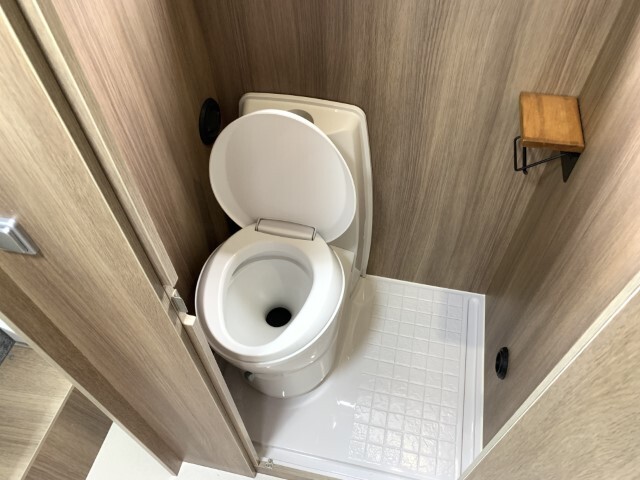 キャンピングカーキャブコン