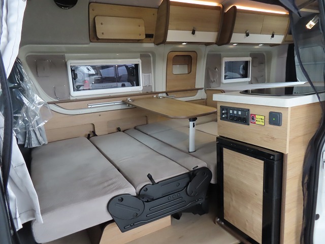 キャンピングカーバンコン