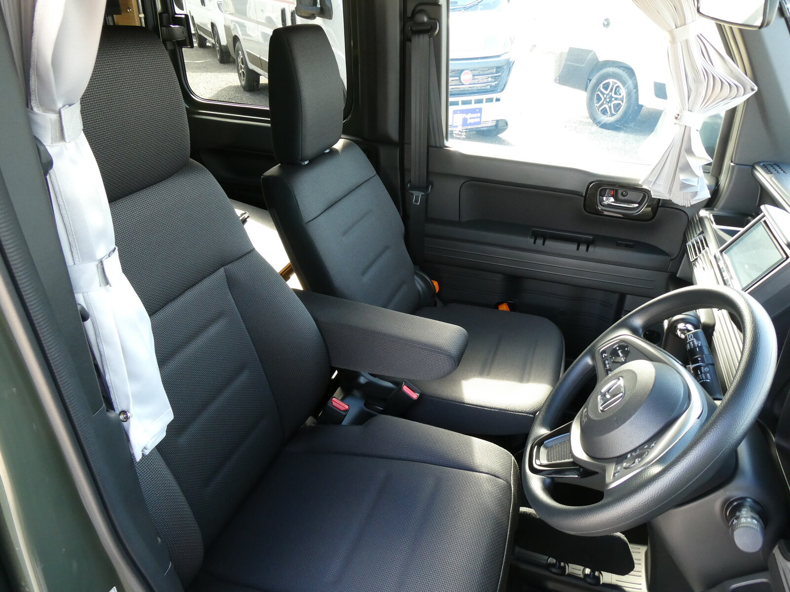 キャンピングカー軽キャンパー