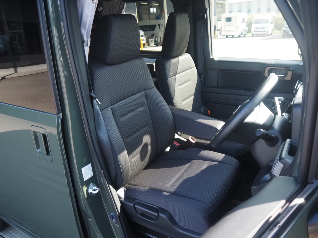 キャンピングカー軽キャンパー