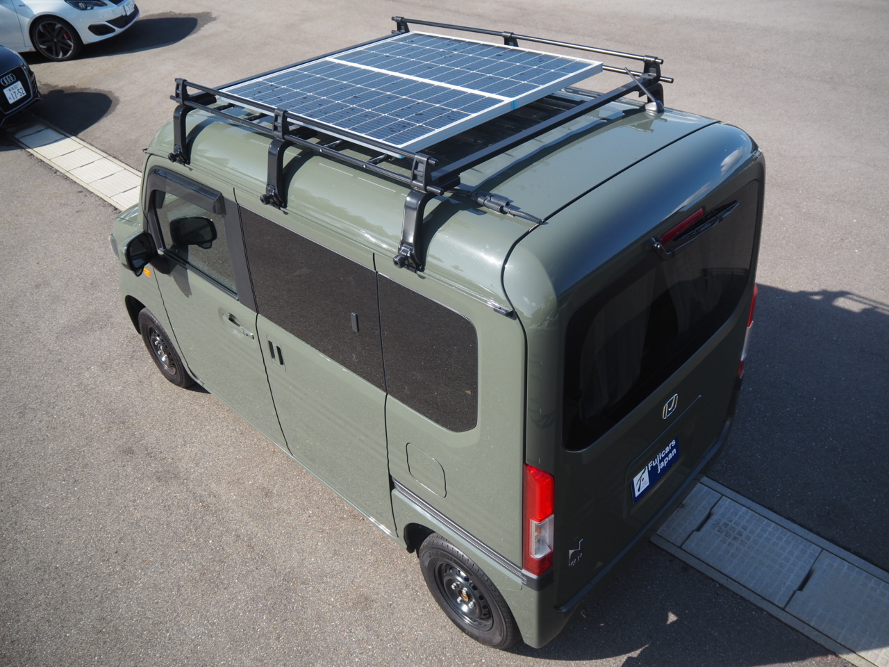 キャンピングカー軽キャンパー