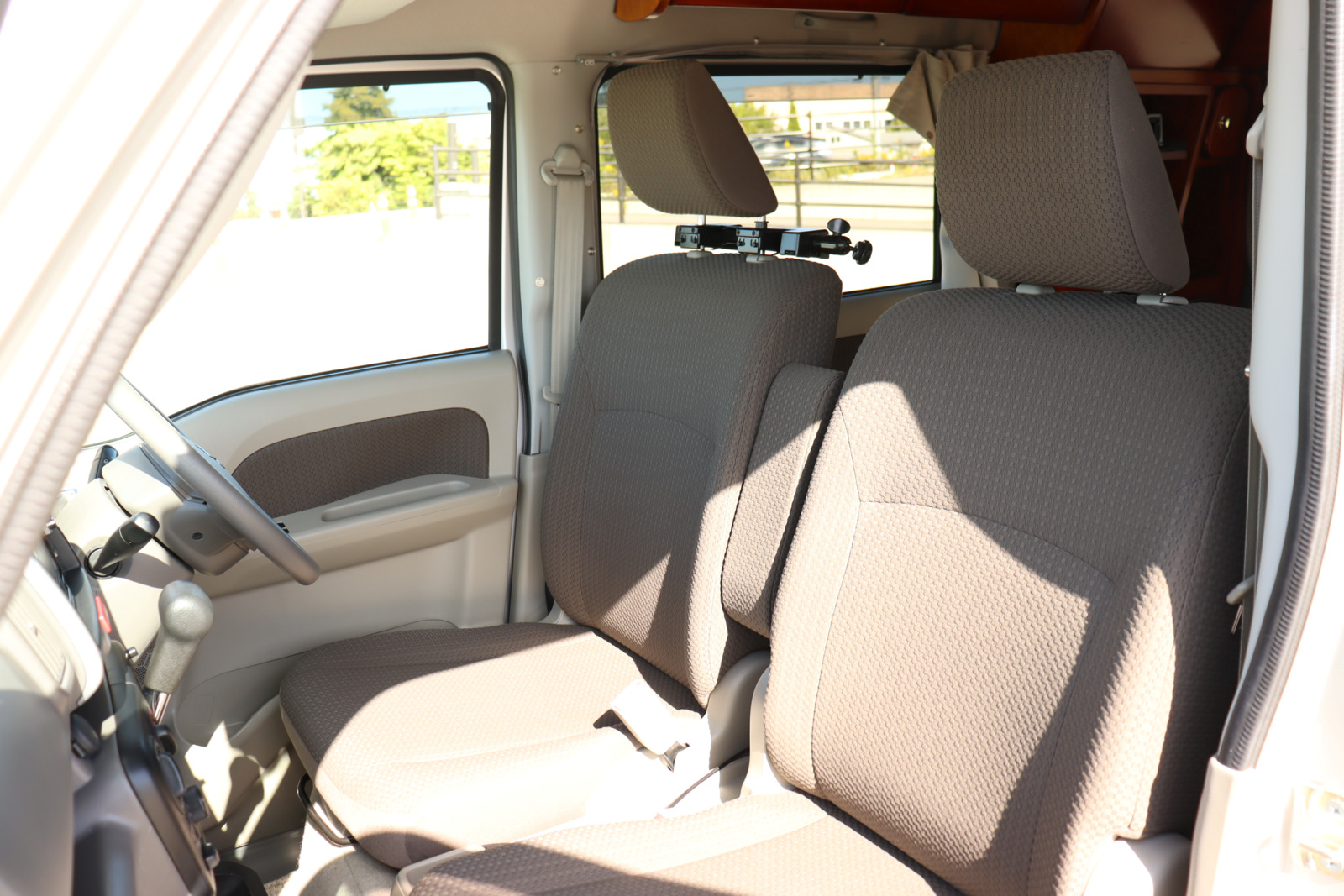 キャンピングカー軽キャンパー