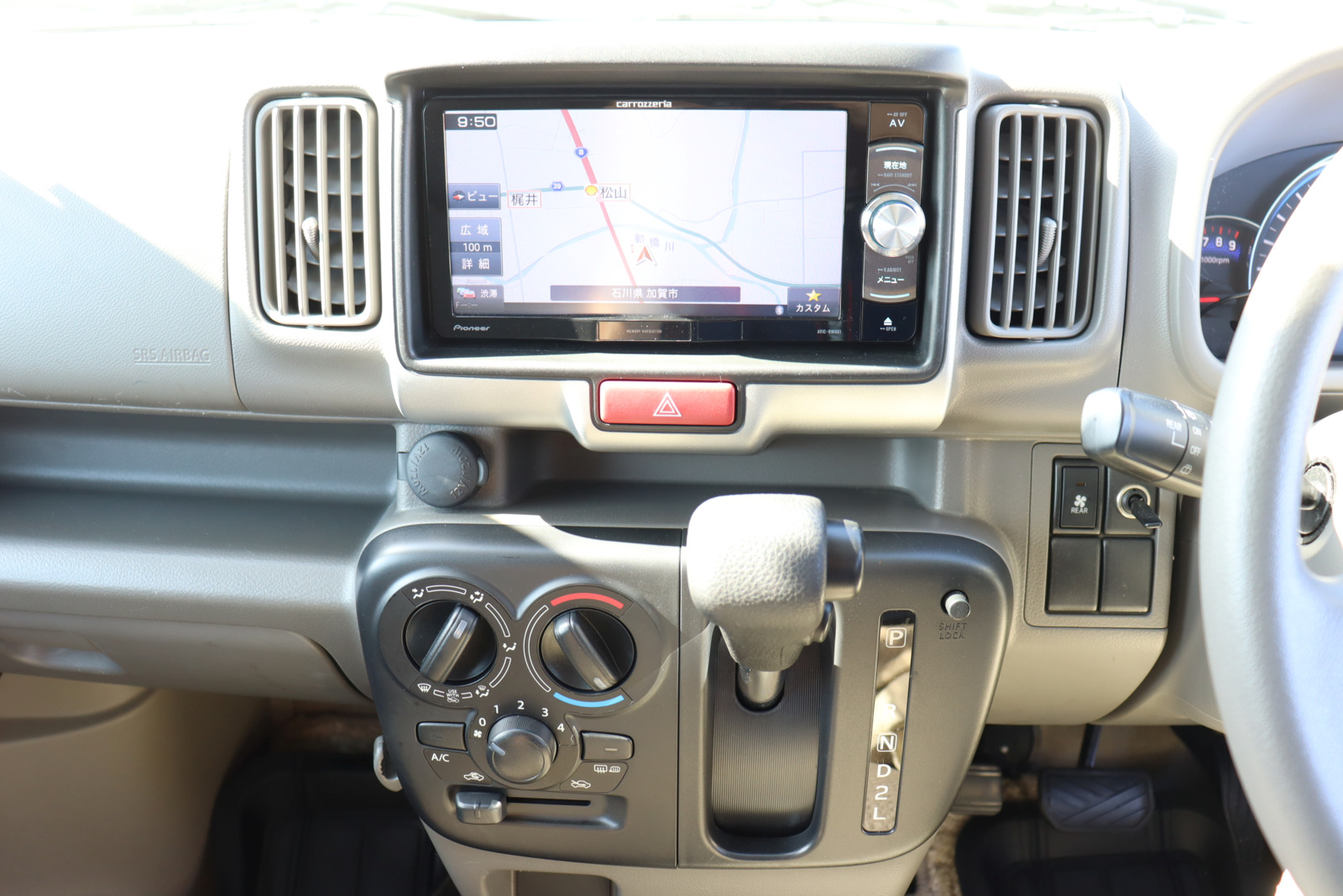 キャンピングカー軽キャンパー