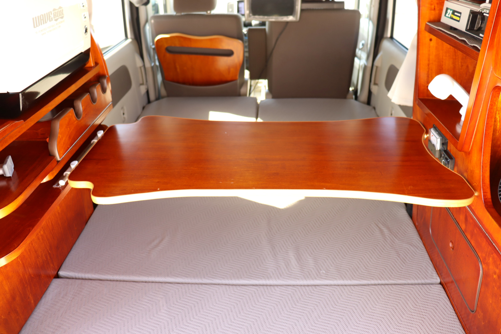 キャンピングカー軽キャンパー