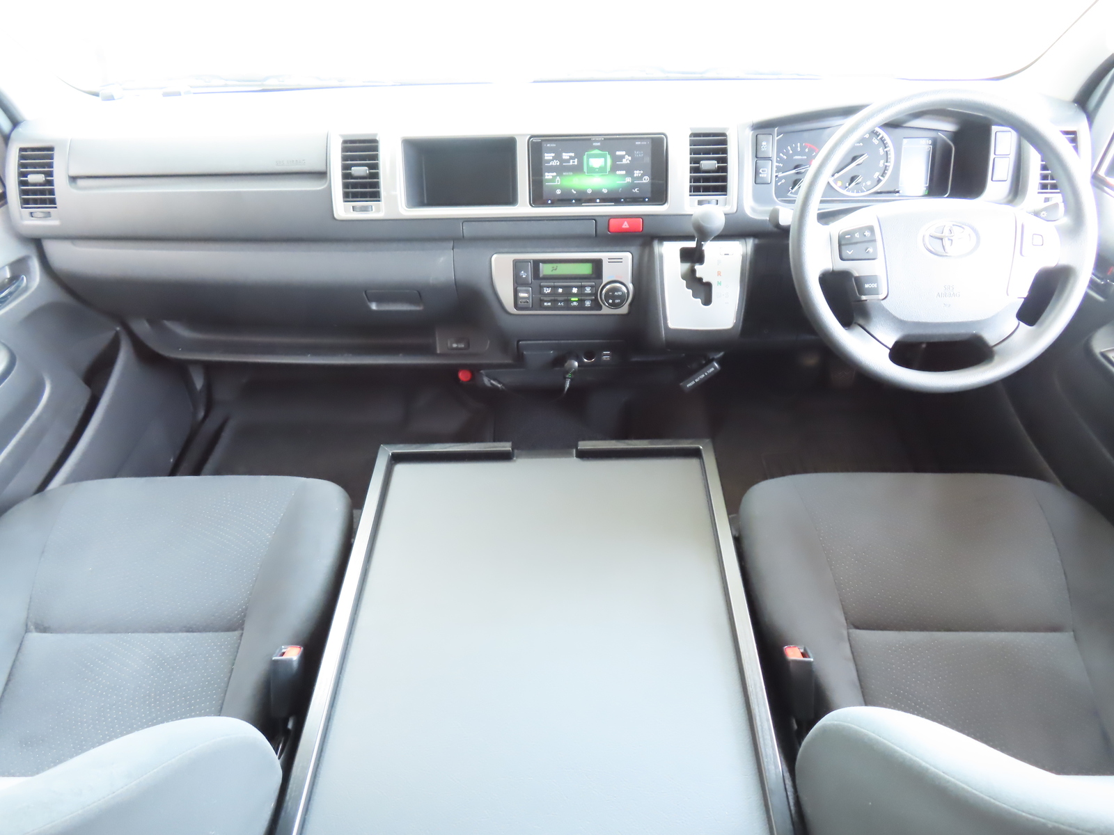 キャンピングカーバンコン