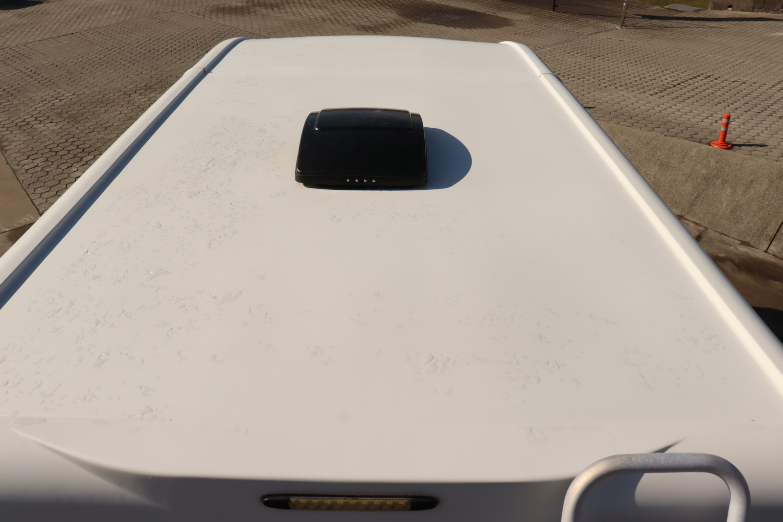 キャンピングカーキャブコン