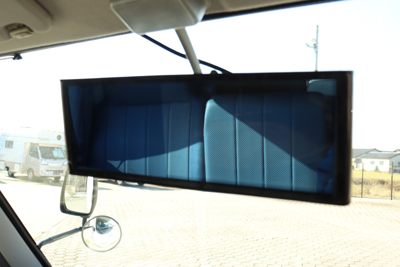 キャンピングカーキャブコン