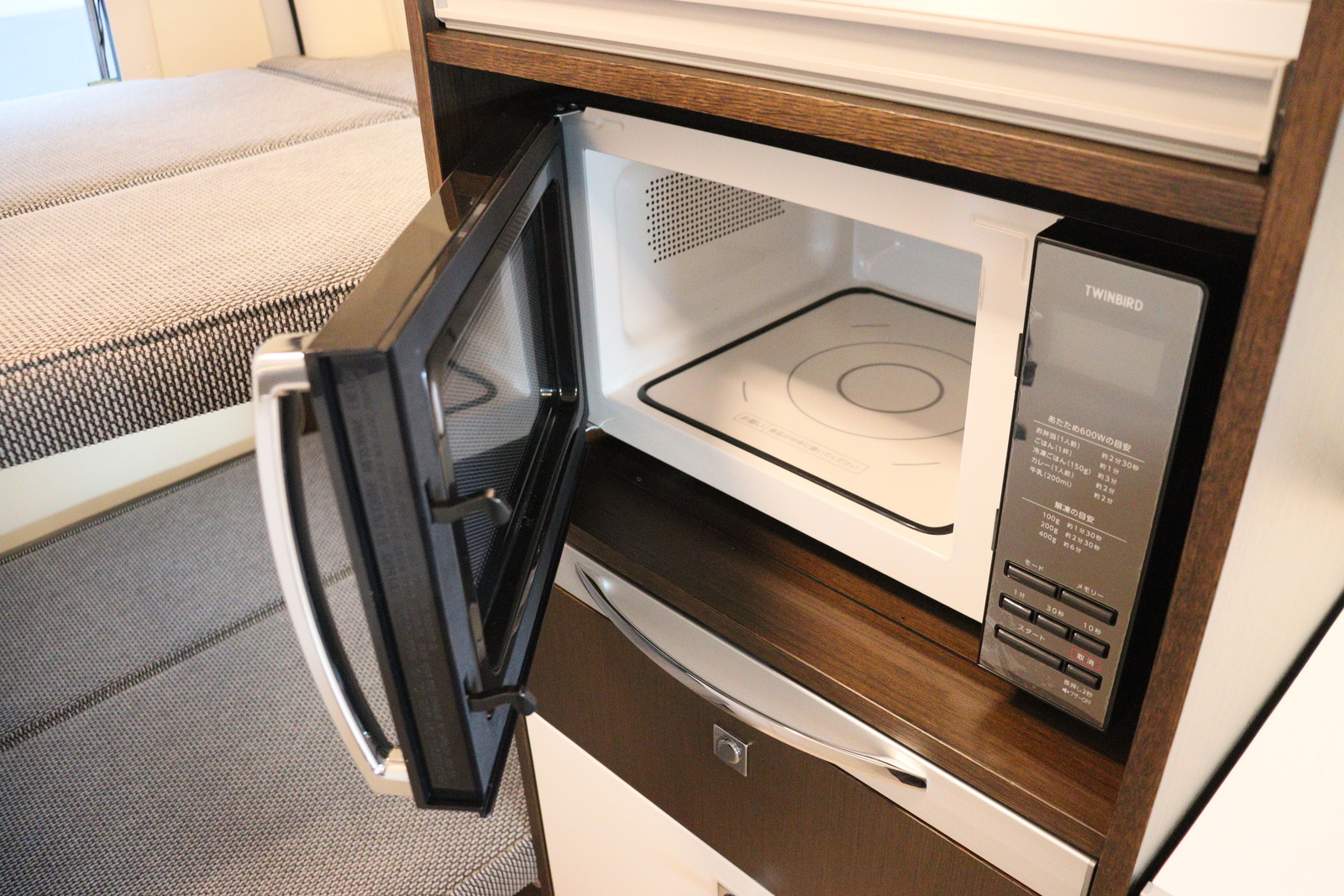 キャンピングカーバンコン