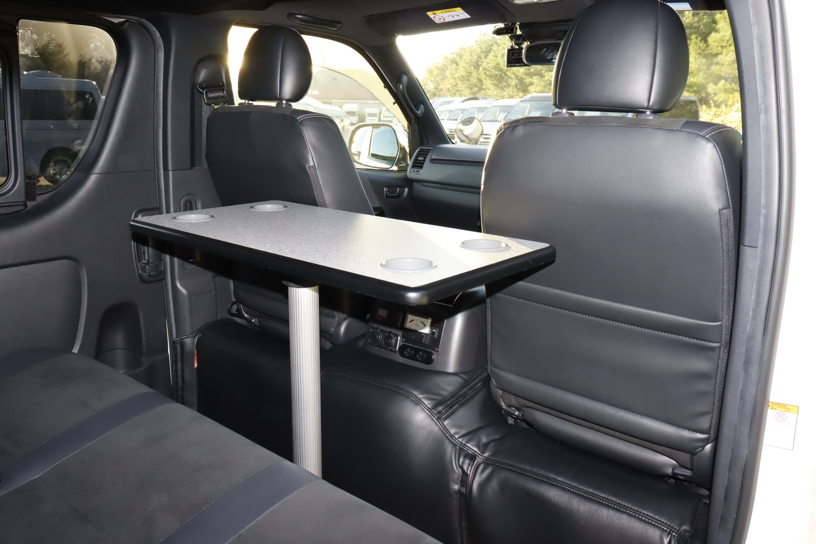 キャンピングカーバンコン