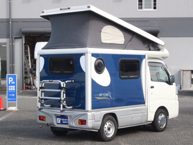 キャンピングカー軽キャンパー