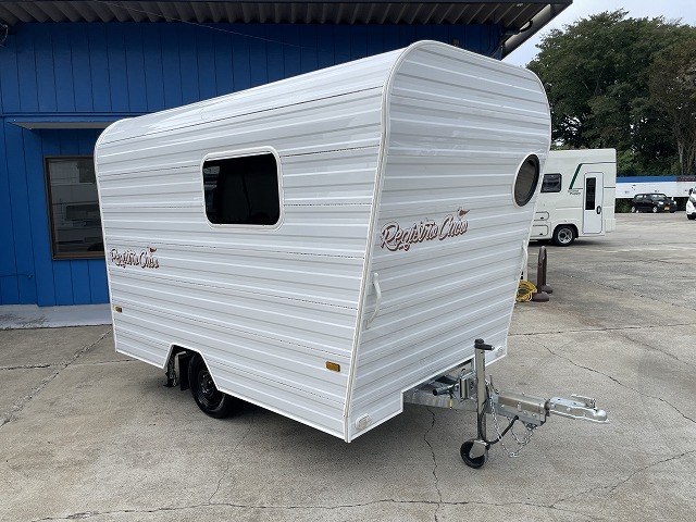 キャンピングカートレーラー