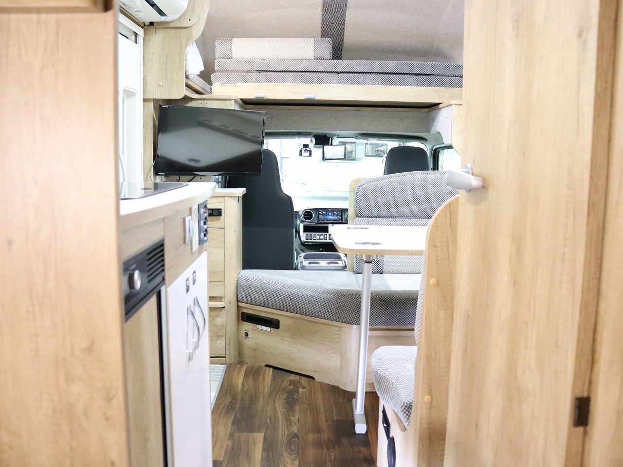 キャンピングカーキャブコン