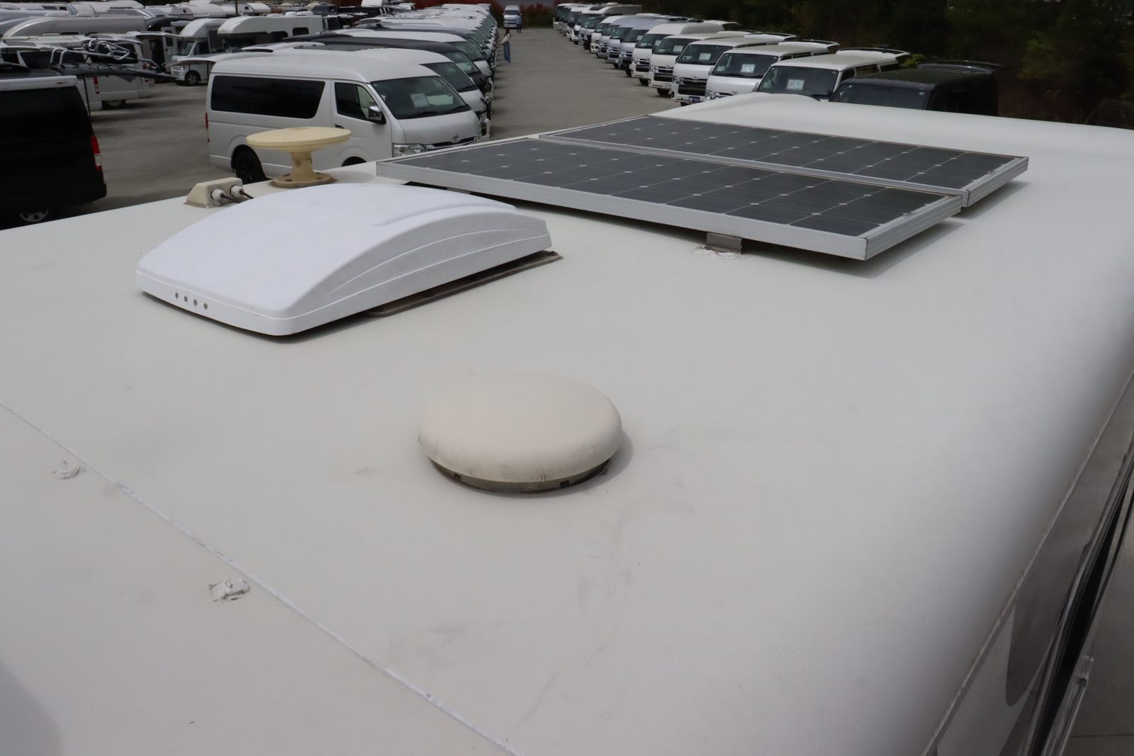 キャンピングカーキャブコン