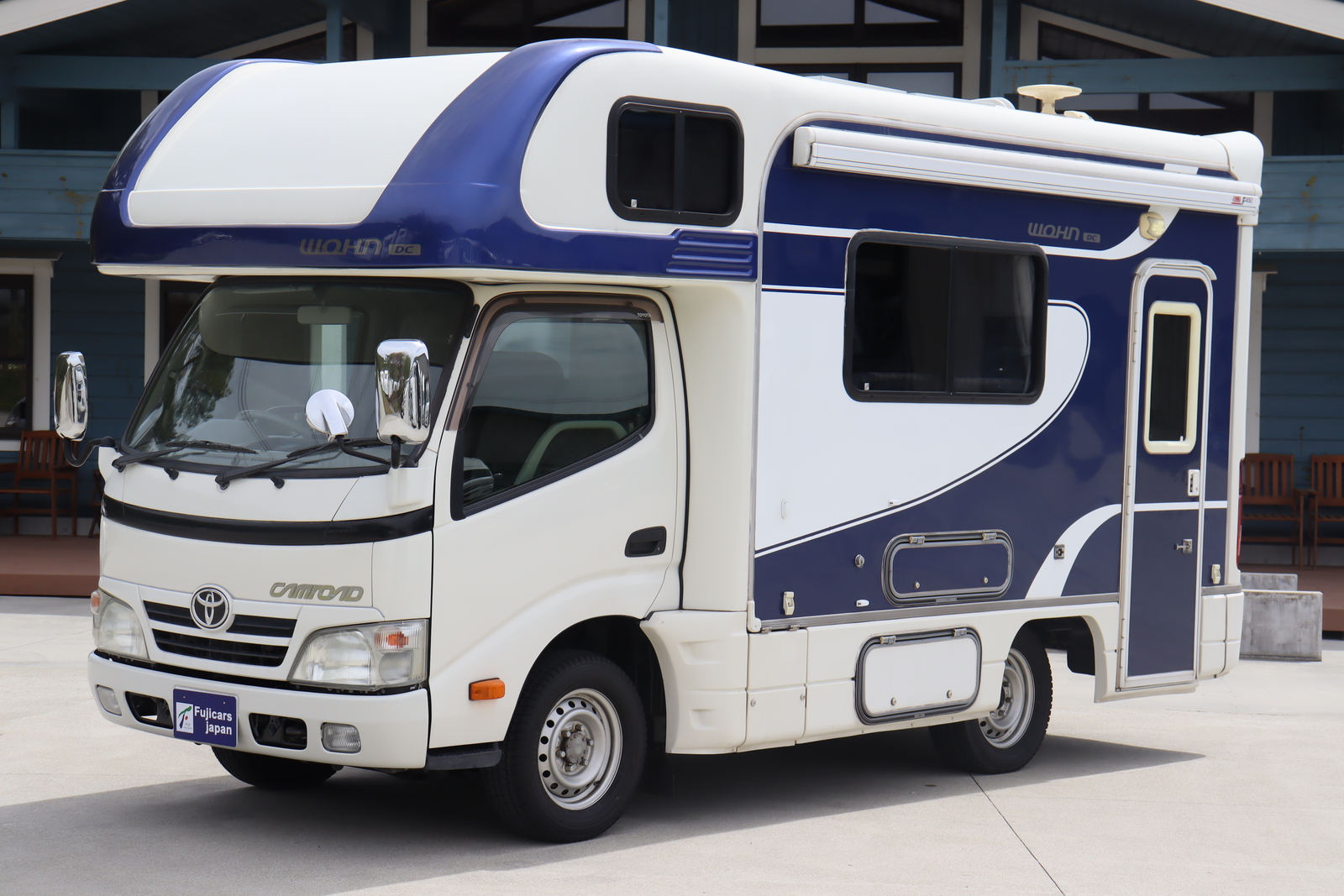 キャンピングカーキャブコン
