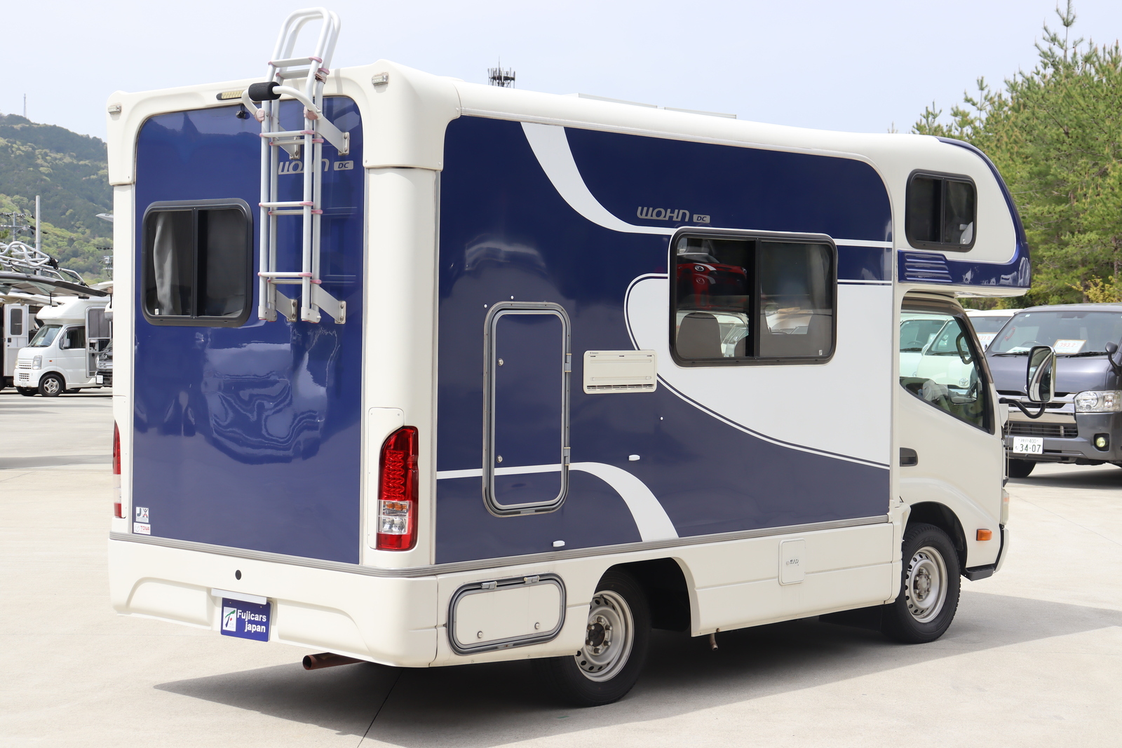 キャンピングカーキャブコン