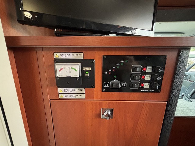 キャンピングカーキャブコン