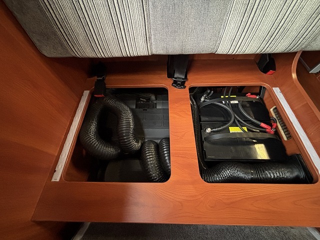 キャンピングカーキャブコン