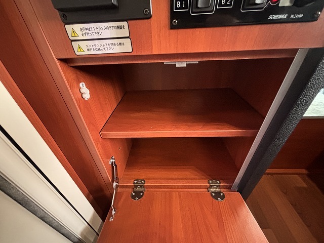 キャンピングカーキャブコン