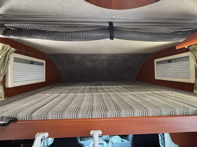 キャンピングカーキャブコン