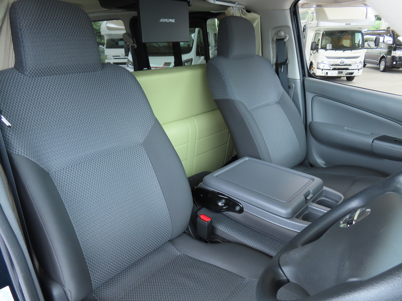 キャンピングカーバンコン