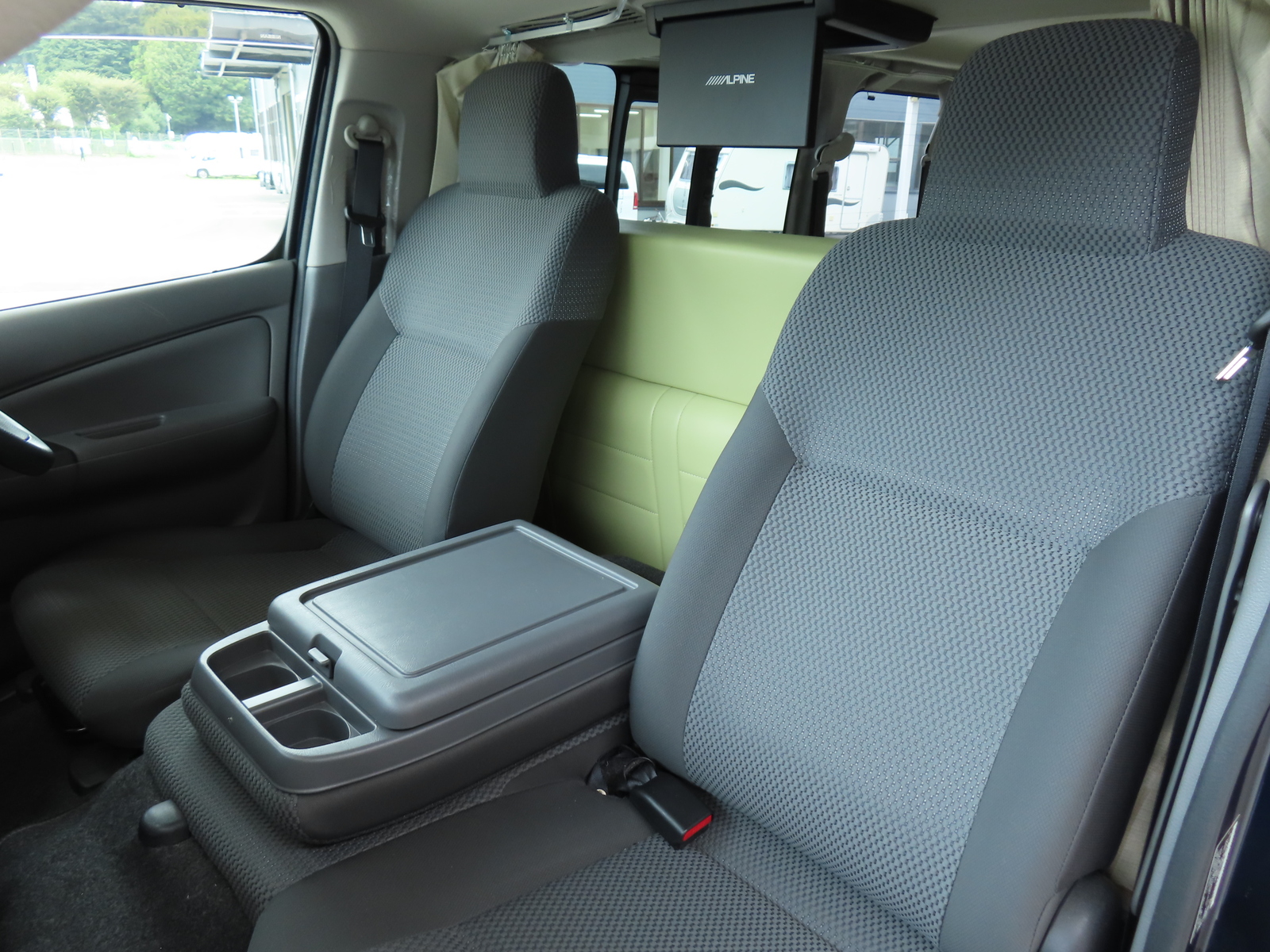 キャンピングカーバンコン