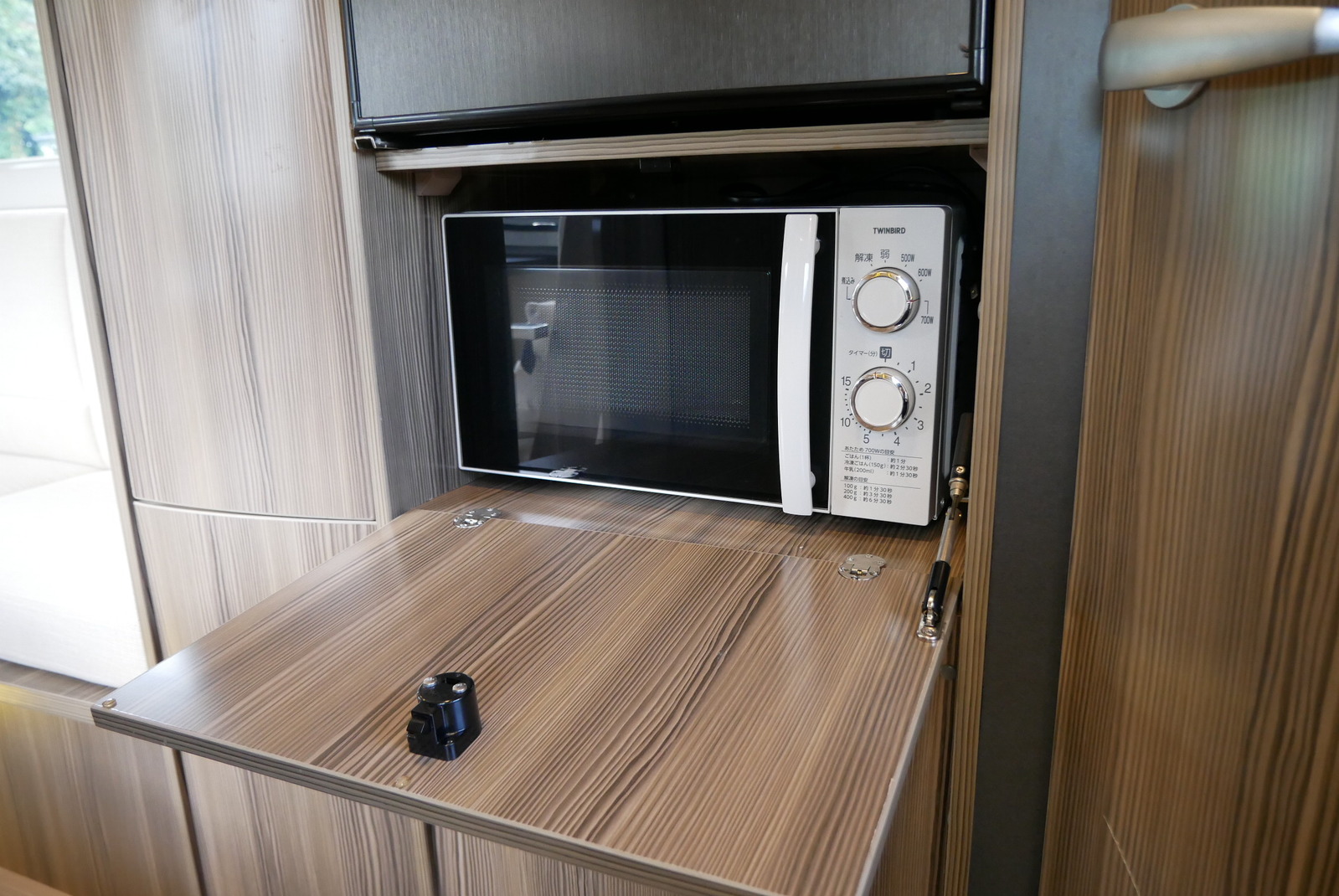 キャンピングカーキャブコン