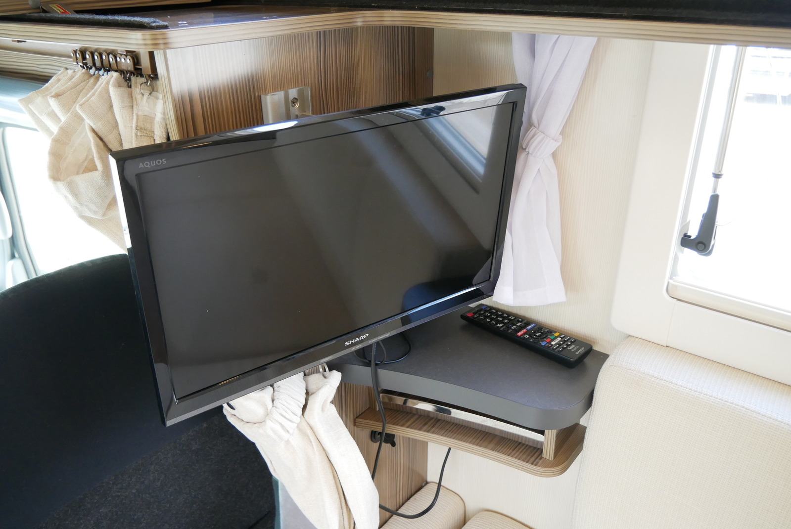 キャンピングカーキャブコン