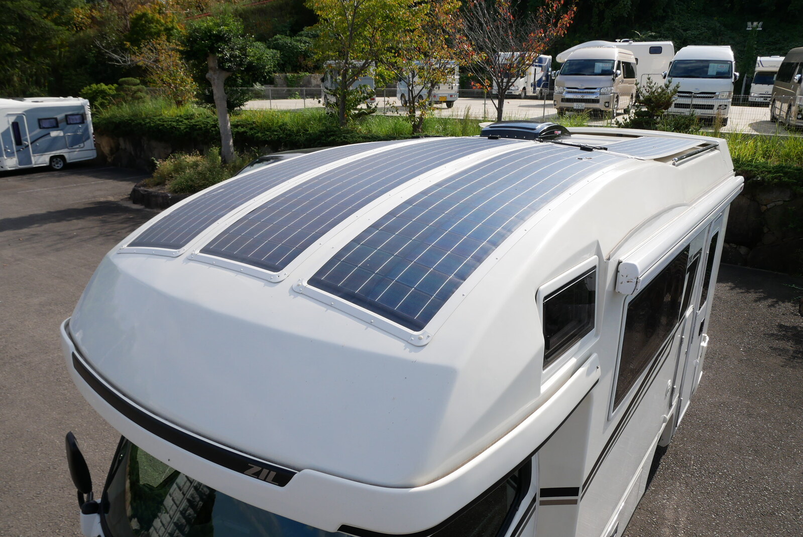 キャンピングカーキャブコン