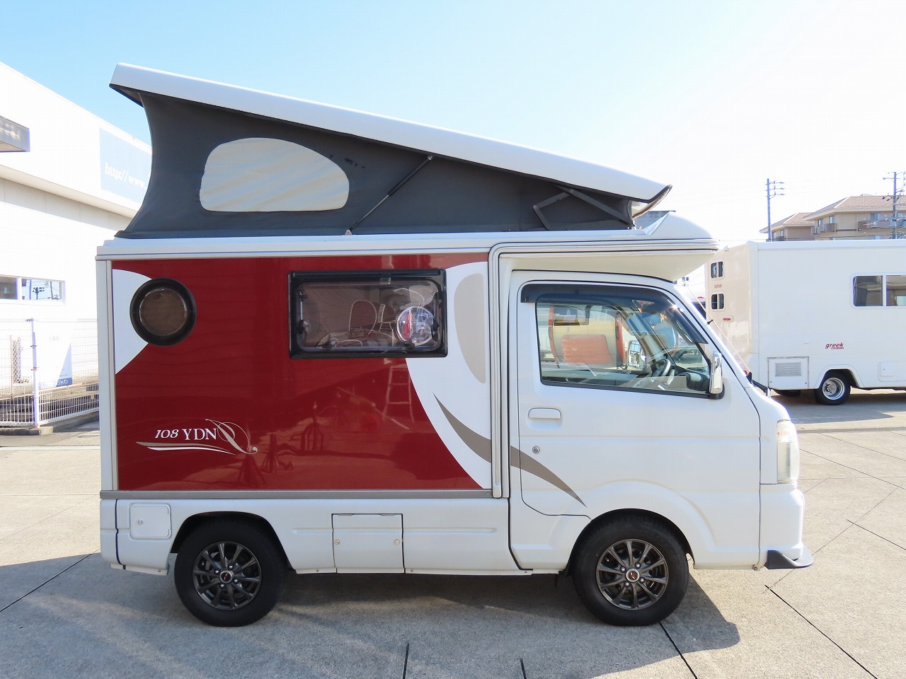 キャンピングカー軽キャンパー