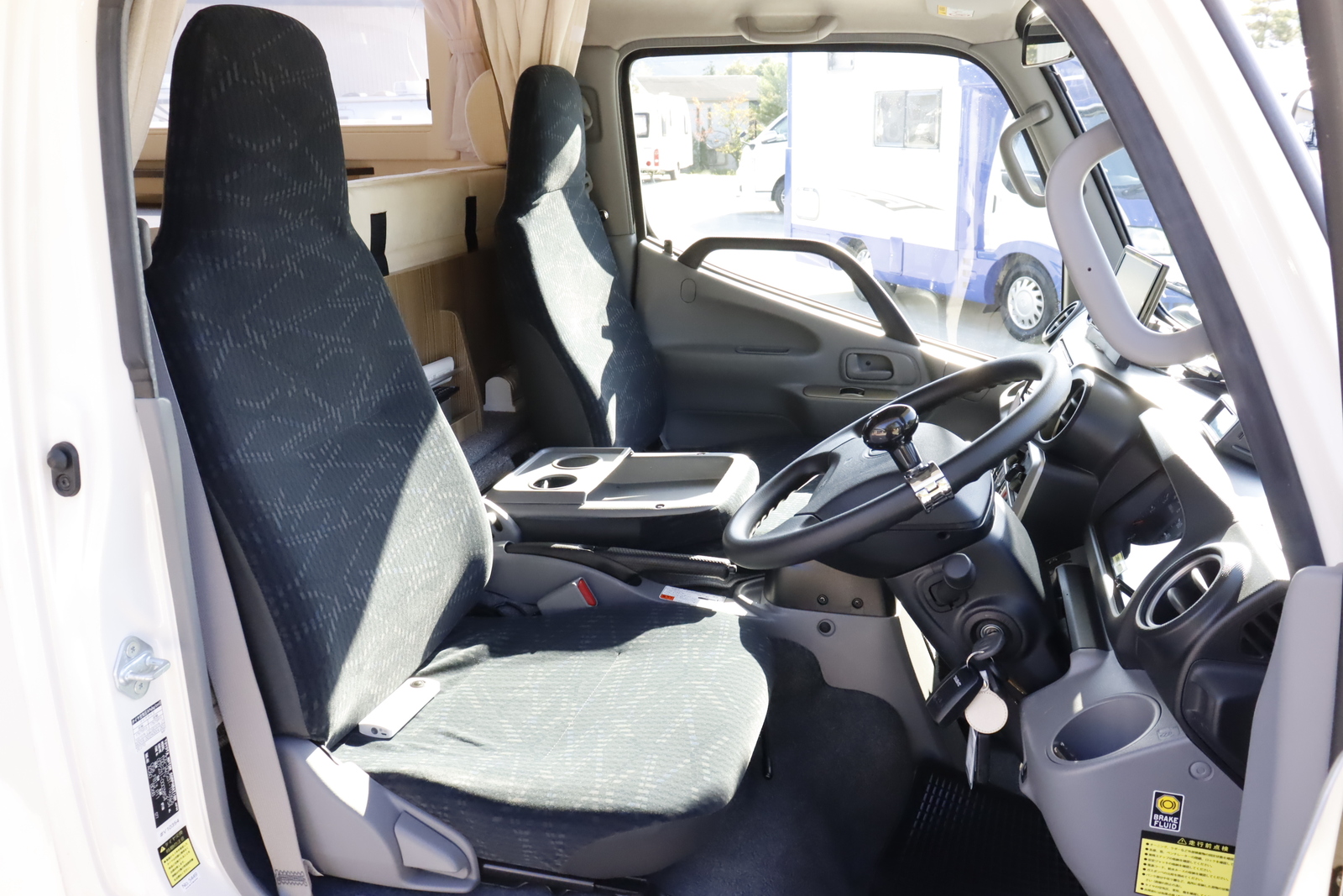 キャンピングカーキャブコン