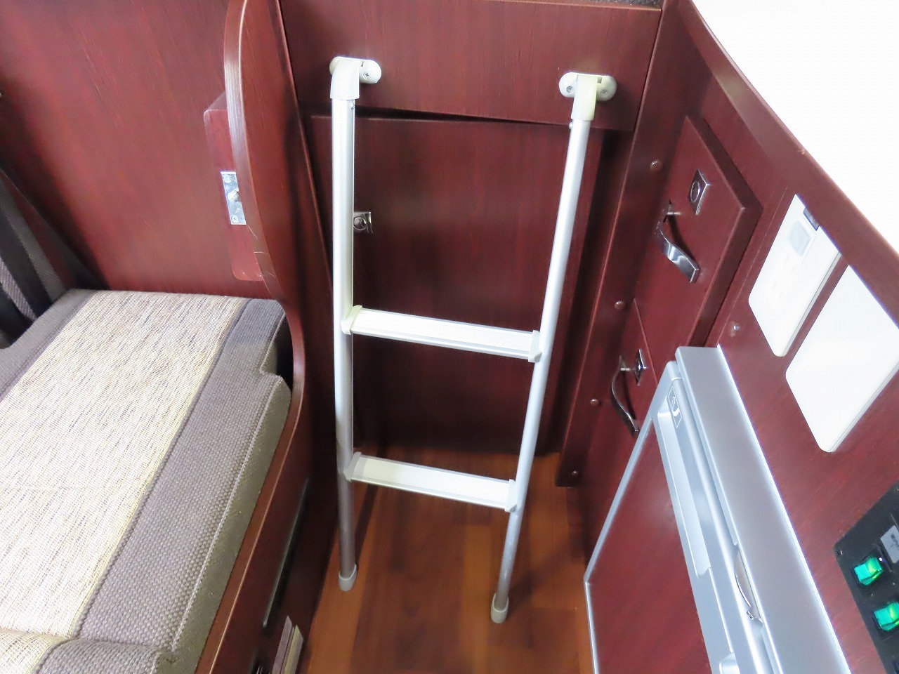 キャンピングカーキャブコン