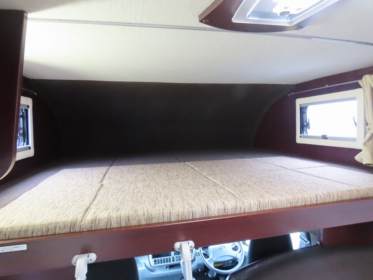 キャンピングカーキャブコン