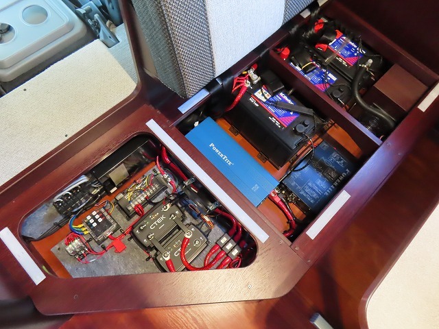 キャンピングカーキャブコン