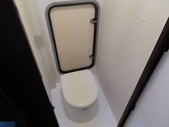 キャンピングカーキャブコン