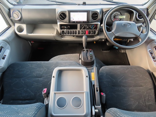 キャンピングカーキャブコン