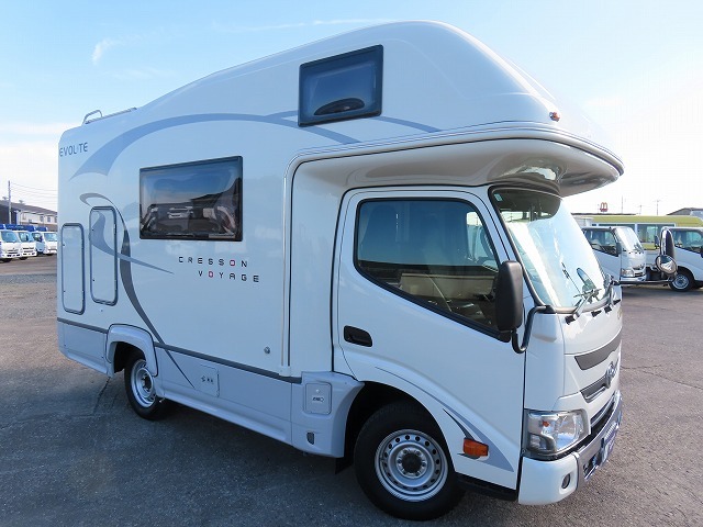 キャンピングカーキャブコン