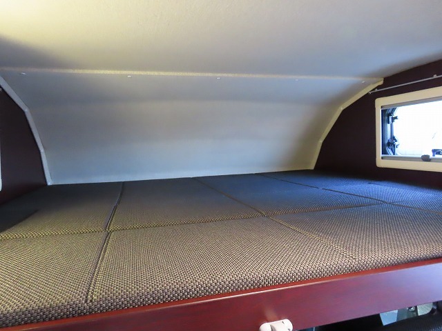 キャンピングカーキャブコン