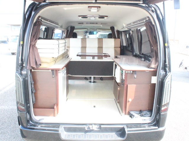 キャンピングカーバンコン