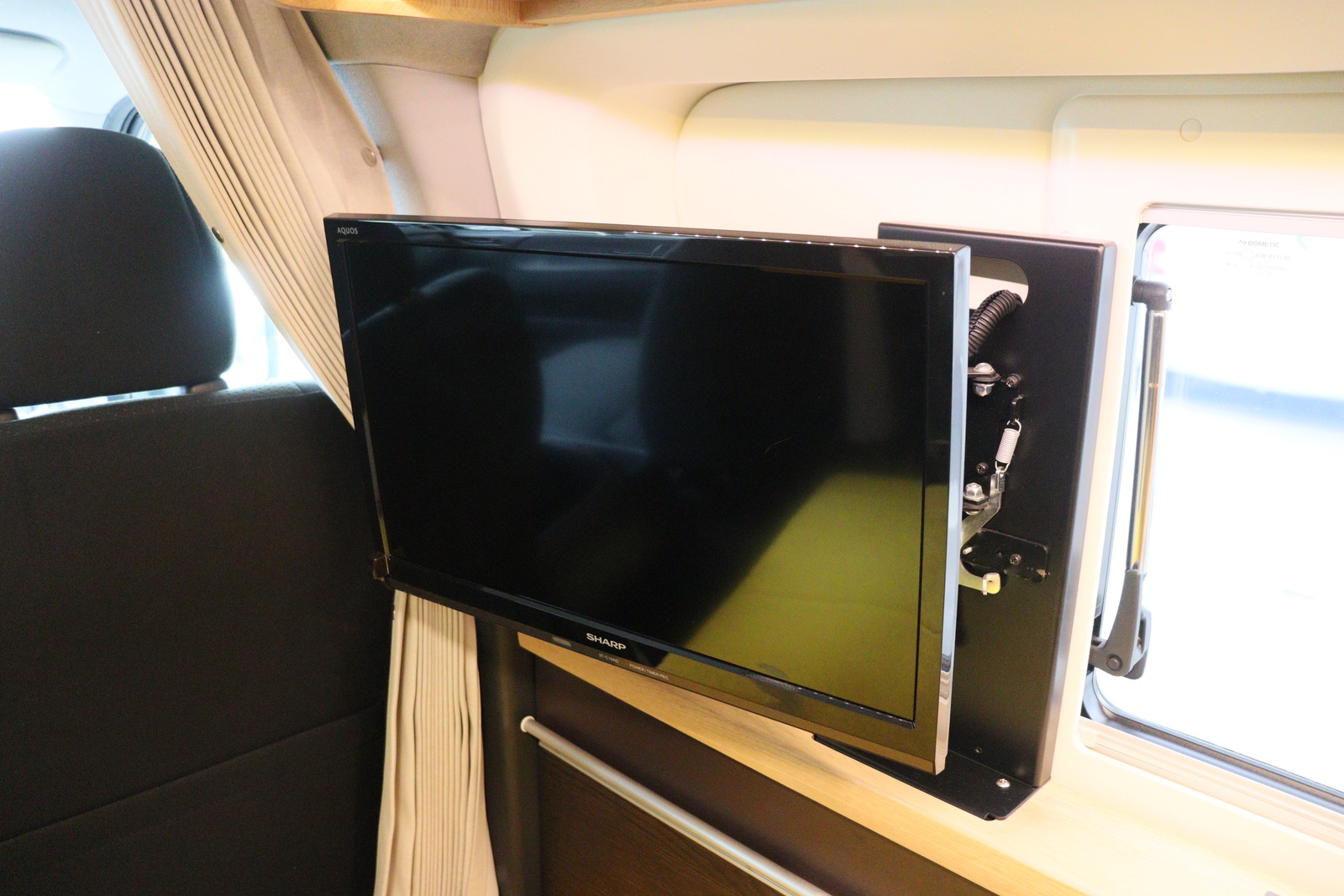 キャンピングカーバンコン