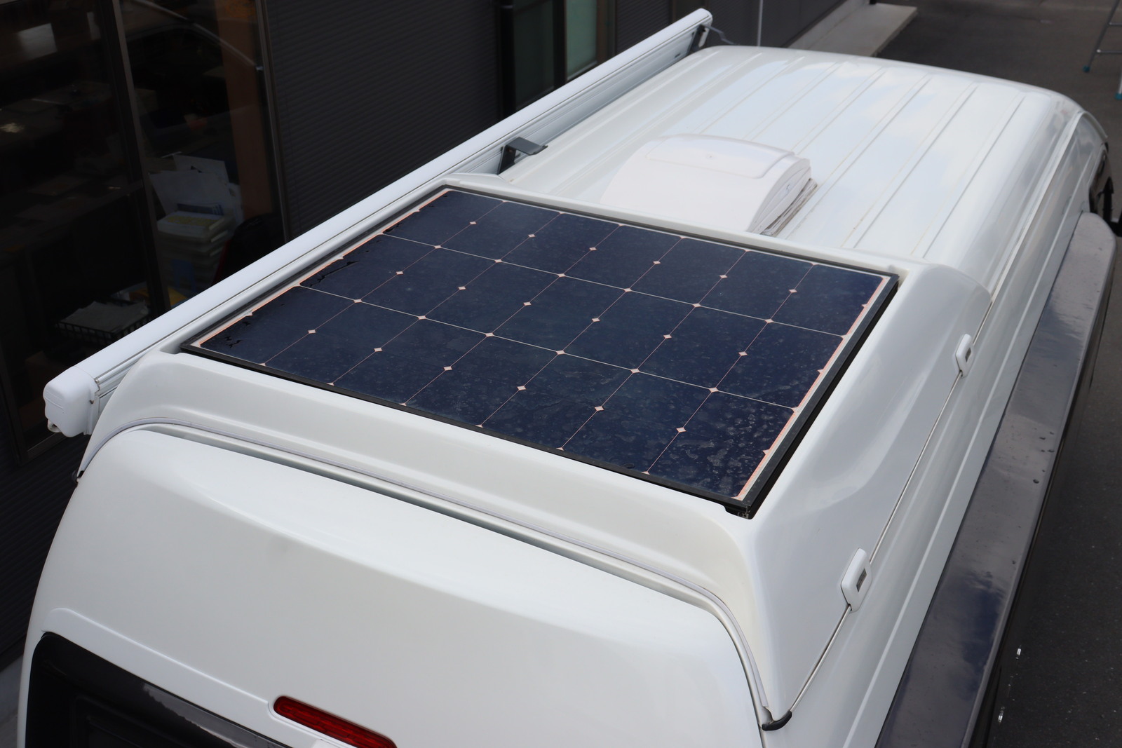 キャンピングカーバンコン