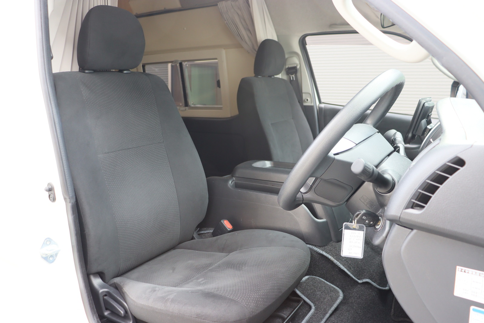 キャンピングカーバンコン