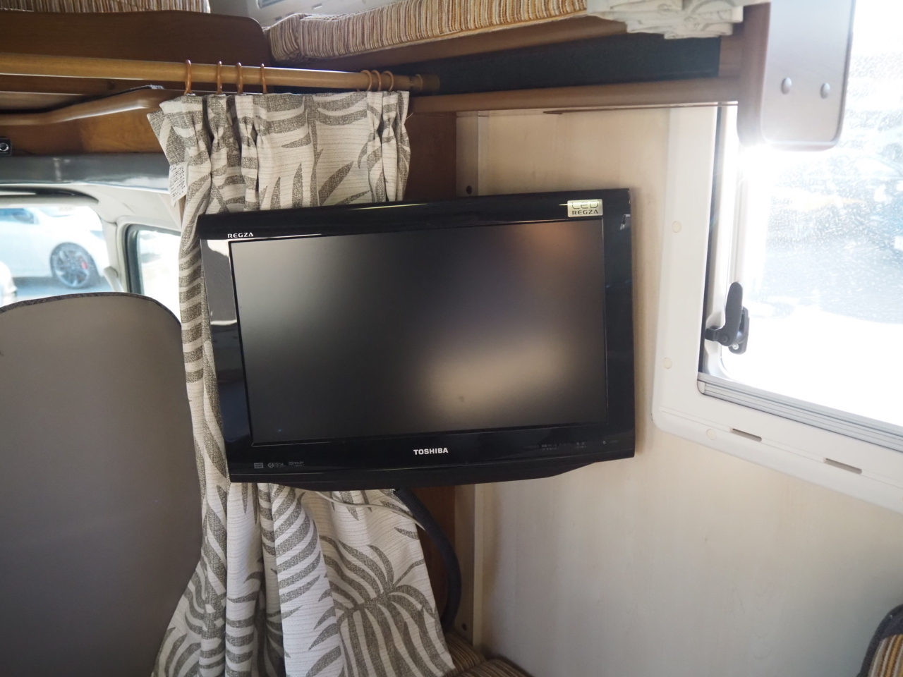 キャンピングカーキャブコン