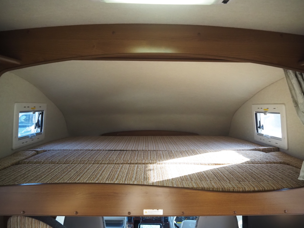 キャンピングカーキャブコン