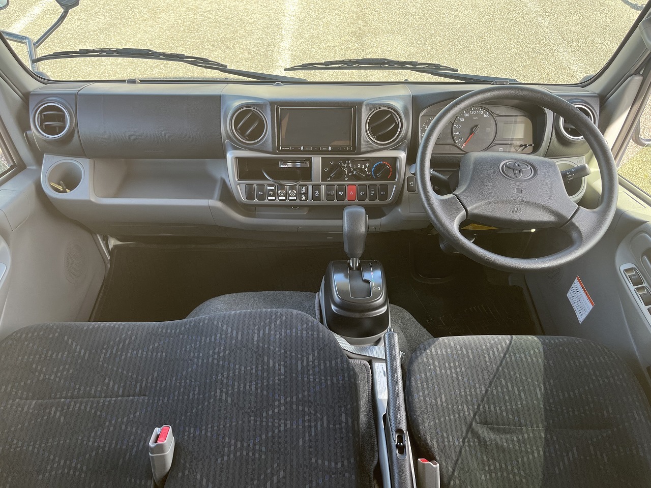 キャンピングカーキャブコン