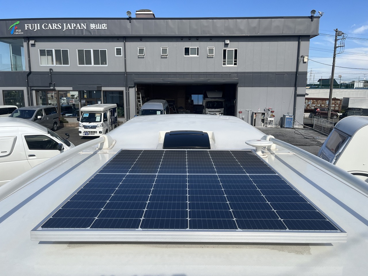 キャンピングカーキャブコン