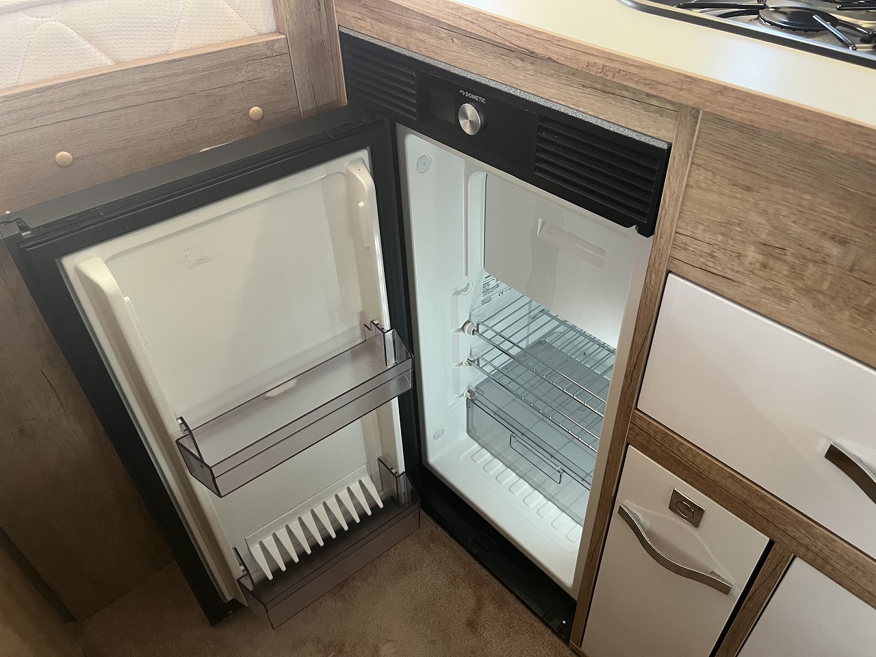 キャンピングカーキャブコン