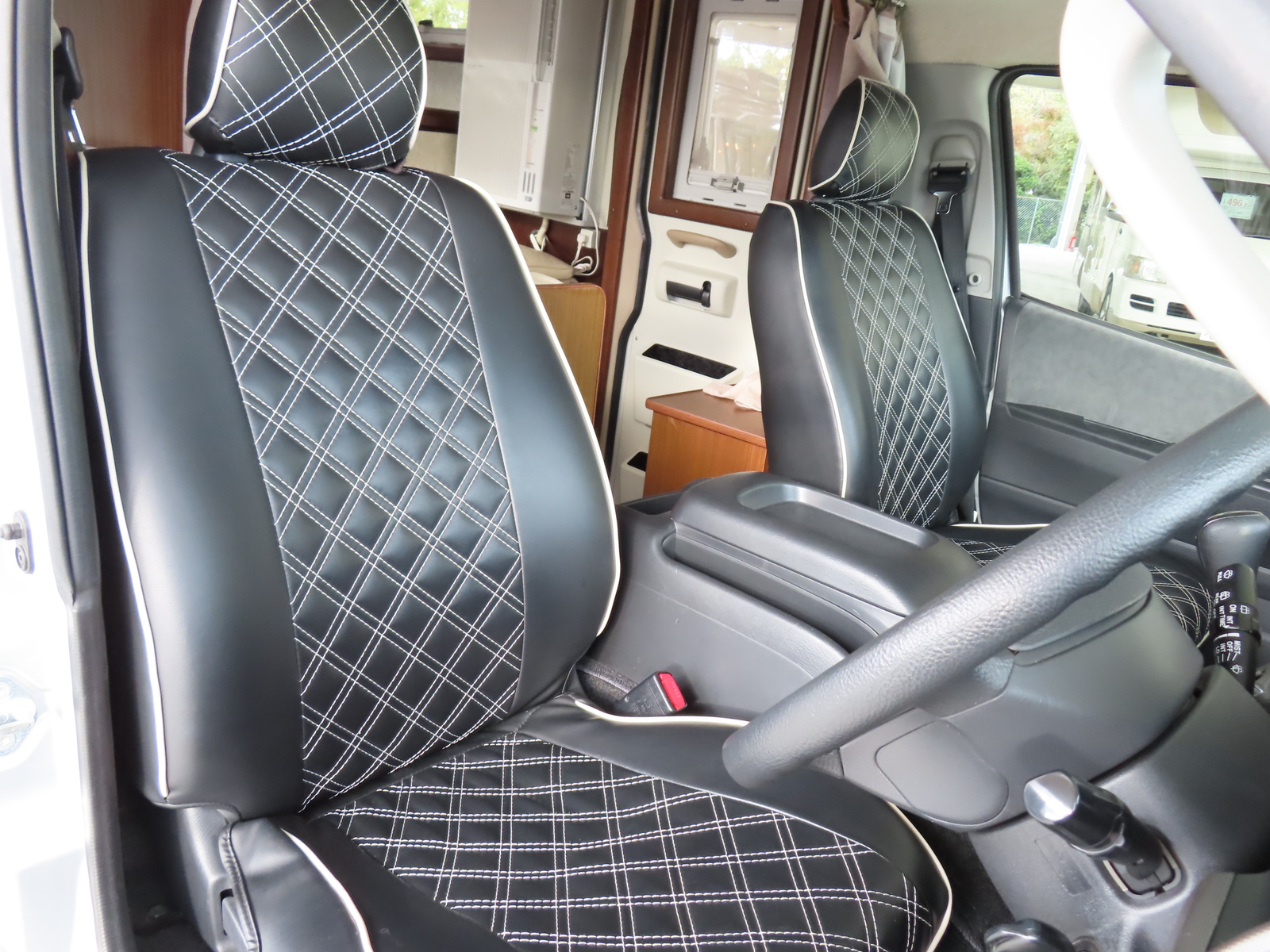 キャンピングカーキャブコン